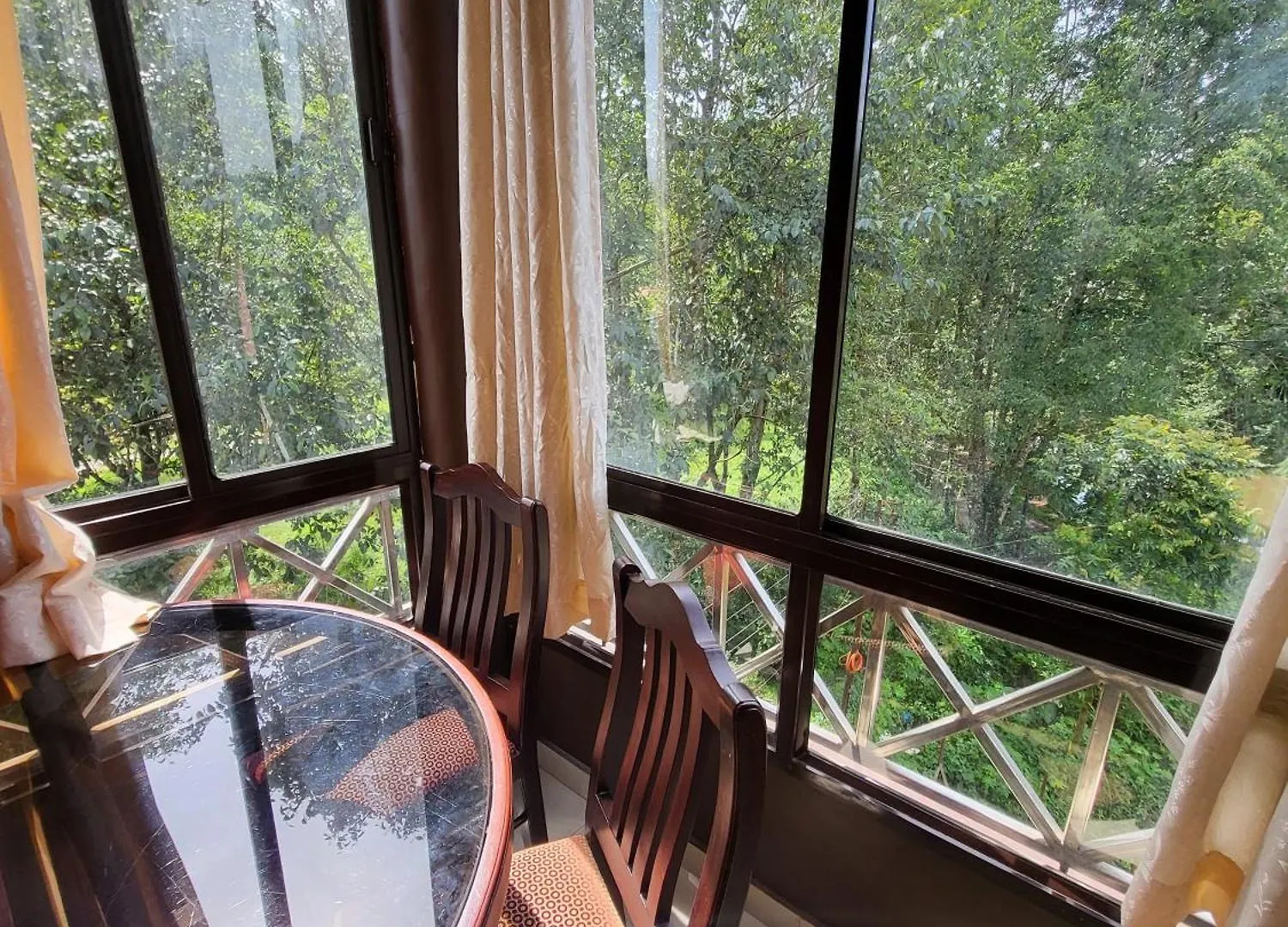 The Paradise By Prasanth Munnar Hotel